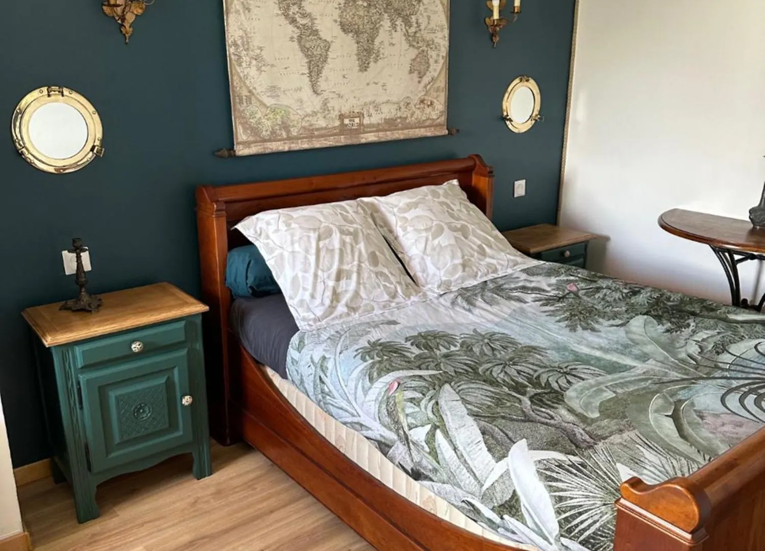 Bed and Breakfast Cap'Tain Cook à Caurel