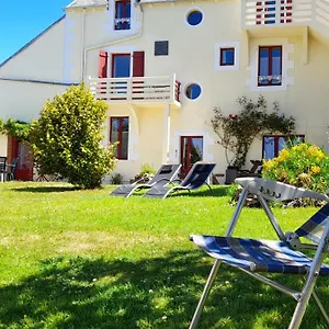 Couette-café Les Hortensias - Gîtes&chambres D'hôtes, Trévou-Tréguignec